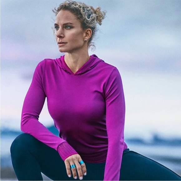 NWT New with Tags Fabletics Megan Seamless Pullover Size Small Boysenberry - Picture 1 of 16